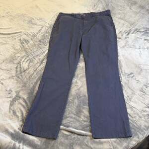 OLD NAVY MENS ULTIMATE STRAIGHT CHINO PANTS 38x32 BLACK BUILT IN FLEX STRETCH